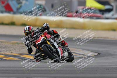 media/Jan-15-2023-SoCal Trackdays (Sun) [[c1237a034a]]/Turn 2 Set 1 (1145am)/